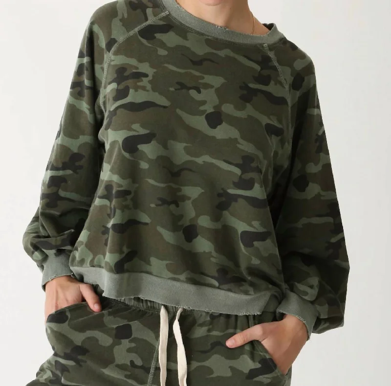 Ribbed Cuff HoodiesWomen's Mercury Sweatshirt In Camo