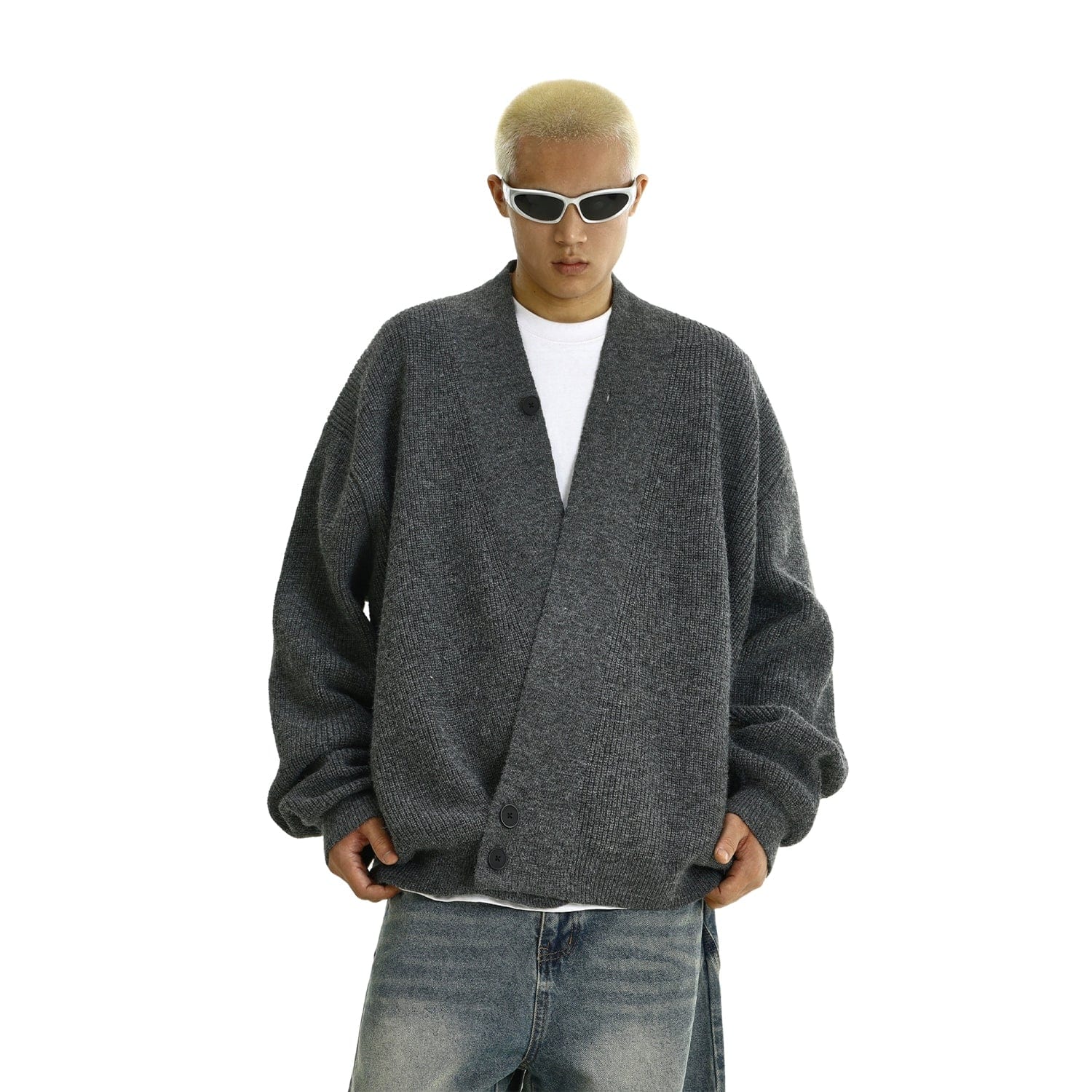 Fitted cardiganRT No. 11950 KNIT GRAY CARDIGAN SWEATER